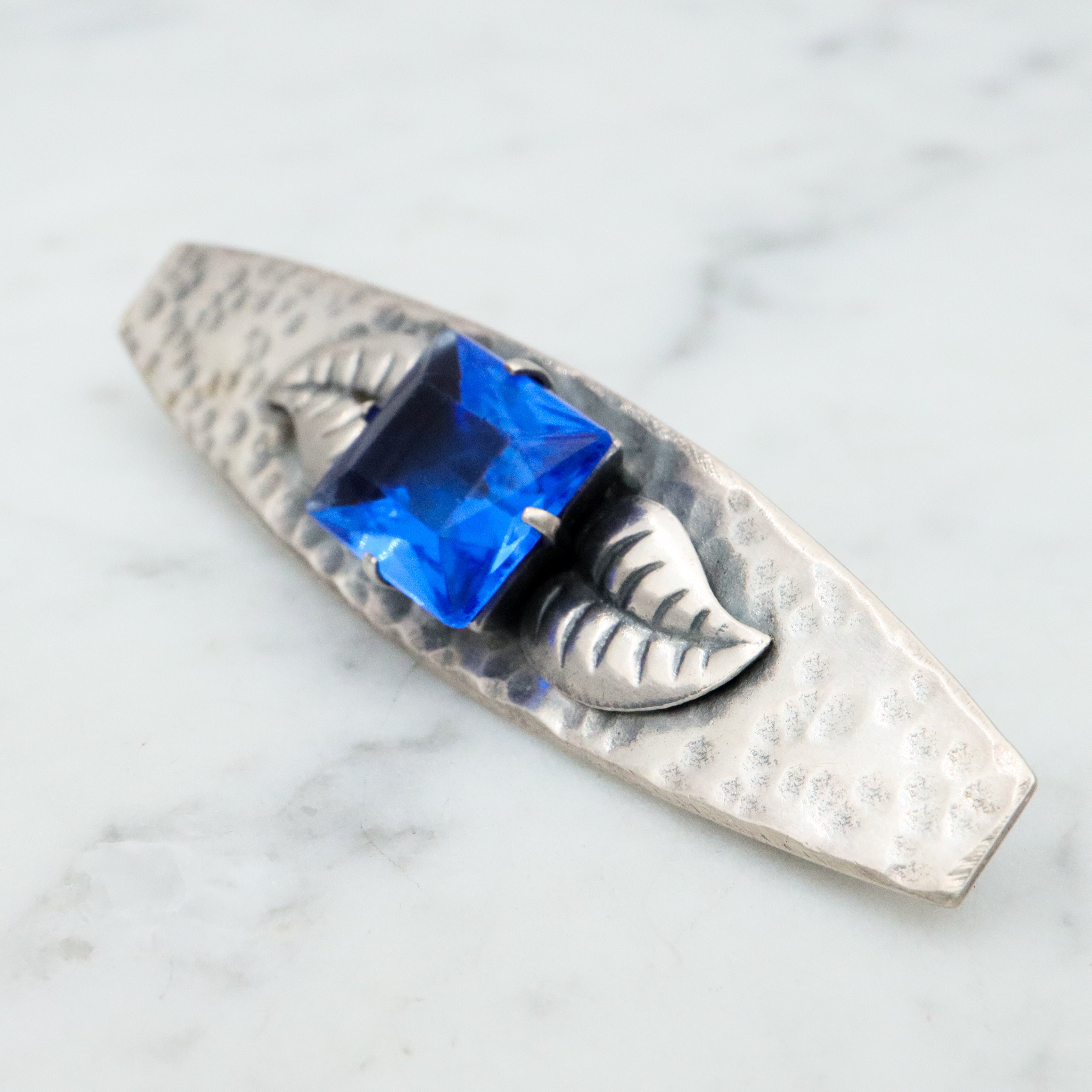 Antique Arts & Crafts hammered sterling bar pin w/blue paste gem